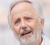 "Elle n'est pas excessivement négative, contrairement à moi, et elle a du mérite, car je ne suis pas facile à vivre : je suis angoissé, anxieux, râleur..."

Fabrice Luchini - Photocall du film "Marcello Mio" (Compétition) lors du 77ème Festival International du Film de Cannes (14 - 25 mai 2024), le 22 mai 2024.
© Moreau / Jacovides / Bestimage