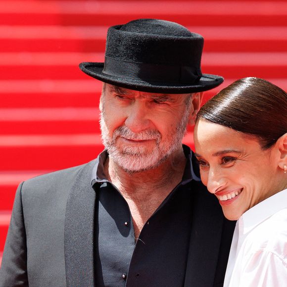 " L'honneur est un devoir moral précieux que je m'évertue modestement à appliquer chaque jour dans mon travail", a-t-elle notamment écrit

Eric Cantona et sa femme Rachida Brakni - Montée des marches du film « Soudain » lors du 79ème Festival International du Film de Cannes, le 15 mai 2026. © Jacovides-Moreau / Bestimage