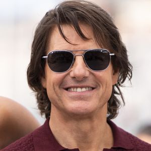 Après avoir déchaîné les passions au Festival de Cannes en 2022, la star hollywoodienne est de retour pour présenter en avant-première mondiale : "Mission Impossible : The Final Reckoning" de Christopher McQuarrie dont il est à l'affiche. 

Tom Cruise  - Photocall de "Mission: Impossible - The Final Reckoning" lors du 78ème Festival International du Film de Cannes, le 14 mai 2025.
© Moreau/Jacovidès/Bestimage
