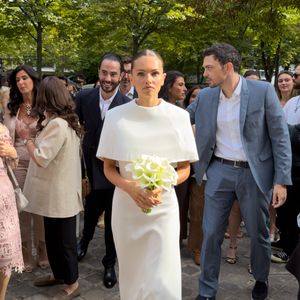 "Nous avons organisé notre mariage en seulement quatre mois, donc il fallait aller vite."

Arrivées au mariage civil de Thylane Blondeau et Benjamin Attal à la mairie du 16ème arrondissement de Paris le 29 juin 2026 Agence / Bestimage