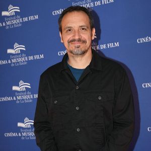 Jeanne Astier est l'aînée de la tribu des sept enfants d'Alexandre Astier : elle a une sœur, Ariane, et trois frères, nés de l'histoire d'amour entre Alexandre Astier et Anne-Gaëlle Daval, Neil, Ethan et James. Cette grande famille s'est agrandie avec la naissance d'Aaron et d'Isaac, qu'Alexandre Astier a eu avec sa nouvelle compagne, Luna Karys.

Alexandre Astier - Cérémonie d'ouverture du 8e Festival du Cinéma et Musique de Film de La Baule le 29 juin 2022. © Rachid Bellak/Bestimage