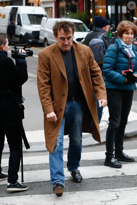 Albert Dupontel - Arrivées aux obsèques de Niels Arestrup à l'Église Saint-Roch à Paris. Le 10 décembre 2024
© Christophe Clovis / Bestimage