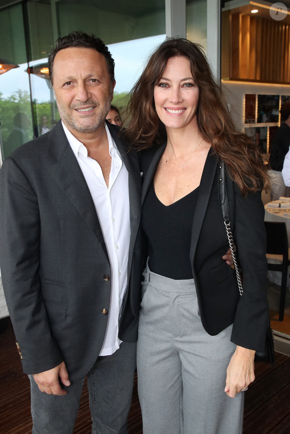 Arthur et Mareva Galanter au déjeuner de la finale Messieurs de France Télévision (jour 15) sur la terrasse de France Télévision lors des Internationaux de France de Tennis de Roland Garros 2022 à Paris, France, le 5 Juin 2022. © Bertrand Rindoff/Bestimage