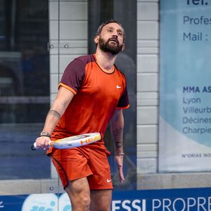 Cyril Hanouna participe à un tournoi de Padel P2000 à Saint-Priest le 8 mars 2025.
© Sandrine Thesillat / PsnewZ / Bestimage