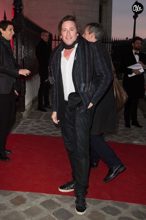 Thomas Dutronc à son arrivée au dîner organisé à l'occasion du lancement de la collection de bijoux « Clash » de Cartier, le 10 avril 2019 à Paris, en France. Photo : Nasser Berzane/ABACAPRESS.COM