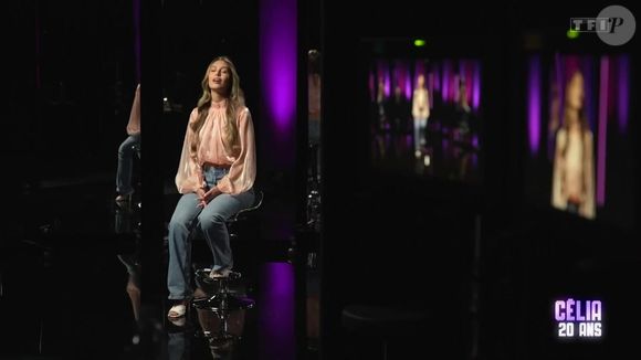 Célia lors du tournage de son portrait pour "Secret Story 2025"