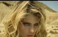 Alice Taglioni est revenue sur le tournage du clip de Martin Solveig en 2008. Capture d'écran Youtube