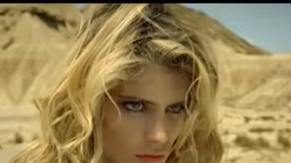 Alice Taglioni est revenue sur le tournage du clip de Martin Solveig en 2008. Capture d'écran Youtube