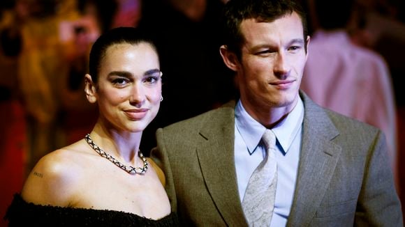 Dua Lipa et Callum Turner se sont dit oui ! La chanteuse a copié le look de mariée d'une autre personnalité
