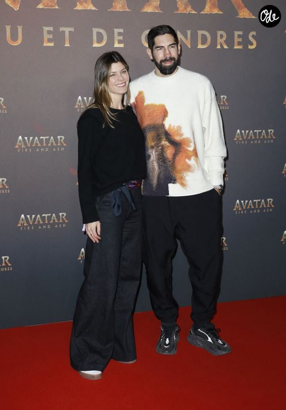Le 16 mai 2026, le couple s'est marié lors d'une première cérémonie en petit comité, avant de célébrer leur mariage de façon plus festive en juillet 2026. 

Nikola Karabatic et sa femme Géraldine Pillet à l'avant-première du film "Avatar : Fire and Ash" (Avatar : de Feu et de Cendres) à la Seine Musicale de Boulogne-Billancourt le 5 décembre 2025. 

© Marc Ausset-Lacroix/Bestimage