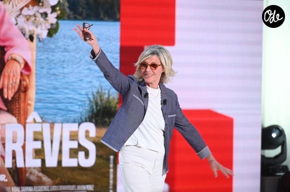 Exclusif - Chantal Ladesou lors de l'enregistrement de l'émission Vivement dimanche au studio Rive gauche, présentée par M.Drucker et diffusée le 4 octobre sur France 3, à Paris, France, le 30 septembre 2026. © Guillaume Gaffiot/Bestimage
