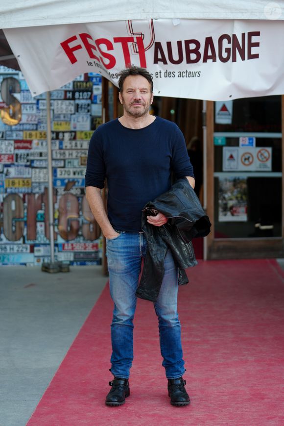 De quoi peut-il s'agir ?

Exclusif - 3e édition du Festi’Aubagne, festival populaire de rencontres avec les comédiens et professionnels du petit et grand écran et de la scène, à l'Espace des Libertés à Aubagne le 28 mars 2025 avec Samuel Le Bihan  © Anne-Sophie Guebey / Bestimage