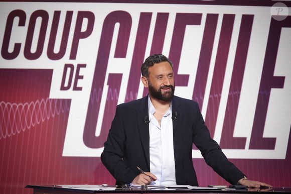 Exclusif - Cyril Hanouna, sur le plateau de l’émission « TPMP » présentée par C.Hanouna et diffusée en direct sur Youtube et sur toutes les box (SFR, FREE, Bouygues, MyCanal etc), Paris, France, le 10 mars 2025. © Jack Tribeca / Bestimage