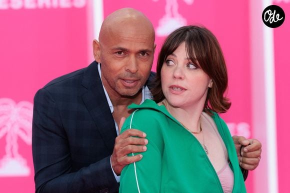 Eric Judor et Sophie-Marie Larrouy assistent à la troisième journée du 9e Festival international de Canneseries, le 25 avril 2026 à Cannes, en France. Photo : Shootpix/ABACAPRESS.COM
