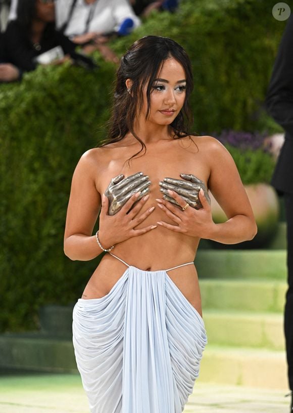 Lena Mahfouf (Lena Situations) au Met Gala 2026 célébrant l'ouverture de l'exposition "Costume Art" qui s'est tenue le 4 mai 2026 au Metropolitan Museum of Art à New York City.  

Photo : STARMAX / BESTIMAGE