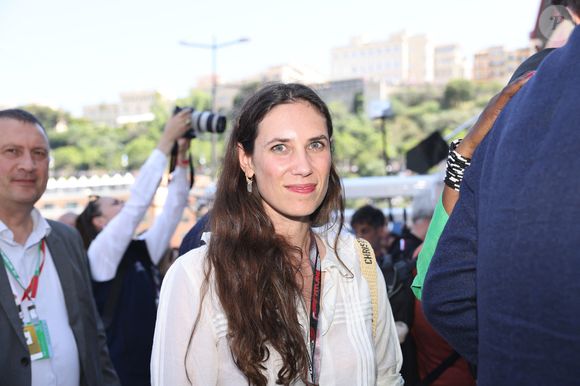 Mais Muzungu Sisters n'est pas n'importe quelle marque : cette maison, qui s'inspire de pièces chinées aux quatre coins du monde, a été créée en 2011 par... Tatiana Santo Domingo, avec son associée Dana Alikhani. 

Tatiana Santo Domingo - People aux séances d'essais qualificatives du 80ème Grand Prix de Monaco de Formule 1 à Monaco le 27 mai 2023. © Claudia Albuquerque/Bestimage