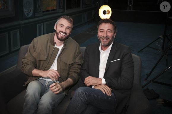 Christophe Willem, Bernard Montiel - Enregistrement de l'émission "OlympiaScope", présentée par B.Montiel et diffusée le 30 mai sur Olympia TV, avant le concert de Christophe Willem à l'Olympia, une chaîne du groupe Canal+ et en replay sur myCANAL. Le 29 mai2024 
© Jack Tribeca / Bestimage