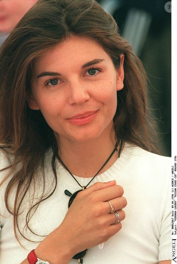 Veronika Loubry, lors du Nissan Stars Cup au Circuit Nogaro dans le Gers, en 1996. AGENCE / BESTIMAGE