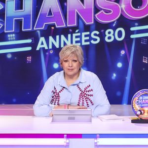 W9 diffuse un numéro spécial de "On connaît la chanson" consacré aux années 1980.

Exclusif - Laurence Boccolini, lors de l’enregistrement de l’émission "On Connait La Chanson Années 80", présentée par Laurence Boccolini. © Jack Tribeca/Bestimage