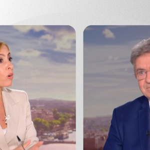 Léa Salamé face à Jean-Luc Mélenchon sur le plateau du JT de 20 heures de France 2. Le 8 septembre 2025.