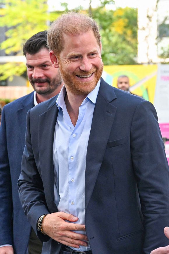Le prince Harry, duc de Sussex, visite le centre d'études sur les blessures causées par les explosions de l'Imperial College London, à Londres, au Royaume-Uni, le 10 septembre 2025. © Hussein Zak/Splash News/ABACA