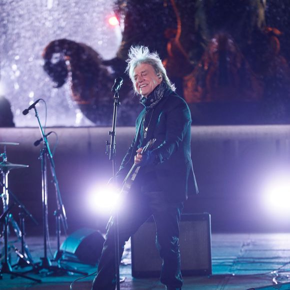 Exclusif - Jean-Louis Aubert - Tournage de l'émission "La grande soirée du 31 décembre de Paris" sur la place de la Concorde à Paris, diffusée le 31 décembre sur France 2
©Christophe Clovis / Bestimage