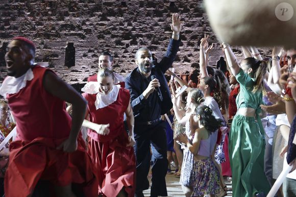 Exclusif - Ycare lors de l'enregistrement de l’émission La Grande Fête de Carcassonne, diffusée le samedi 6 septembre à 21.10 sur France 2, dans la Cité Médiévale de Carcassonne, France, le 24 juin 2025. © Jack Tribeca/Bestimage