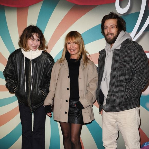Mitty Hazanavicius, Axelle Laffont et Romain Sichez à l'avant-première du film "Wonka" à l'UGC Normandie à Paris le 1 décembre 2023. Crédit Coadic Guirec/Bestimage