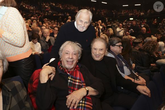 Michel Drucker a lui aussi assisté au concert en compagnie de Jean-Jacques Debout et Hervé Vilard

Exclusif - Jean-Jacques Debout, Hervé Vilard, Michel Drucker dans le public du concert de Hugues Aufray au Le Dôme de Paris - Palais des Sports le 9 novembre 2025.

© Jack Tribeca / Bestimage