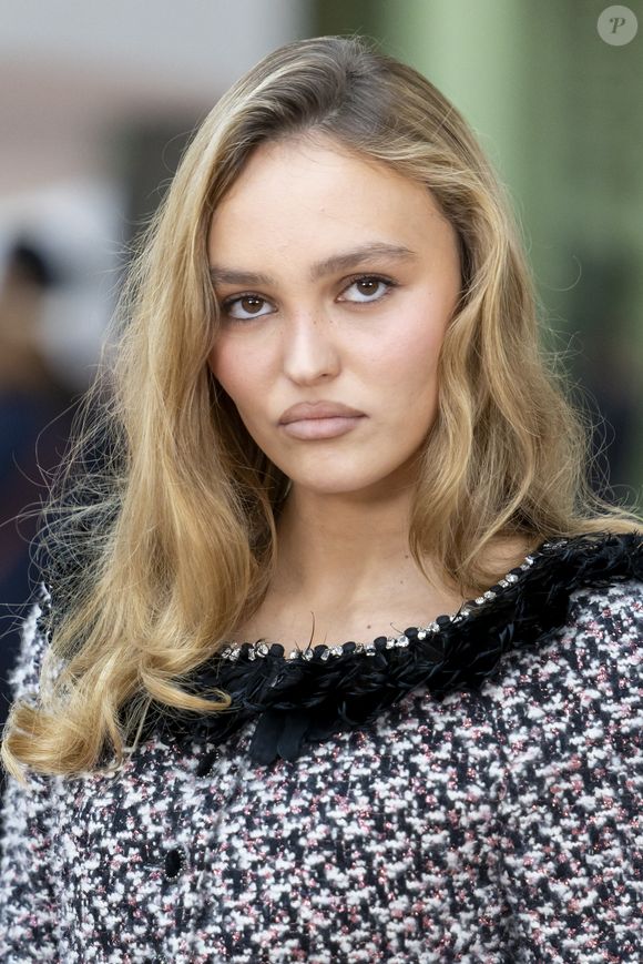 Lily-Rose Depp au défilé Chanel au Grand Palais, "Collection Haute Couture Printemps/Eté 2025" lors de la Fashion Week de Paris (PFW), le 28 janvier 2025. 
© Olivier Borde / Bestimage