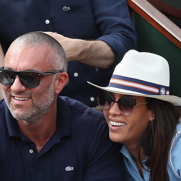 Amel Bent et son mari Patrick Antonelli  dans les tribunes des internationaux de tennis de Roland Garros à Paris, France, le 3 juin 2018. © Dominique Jacovides - Cyril Moreau/Bestimage