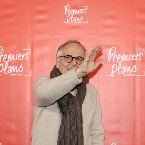 L’acteur déplore la disparition des commerces à Paris et qualifie la situation de tristesse absolue.

Photocall de Fabrice Luchini venu présenter en avant-première le film "Victor comme tout le monde" lors du 38ème Festival Premiers Plans à Angers, France, le 17 janvier 2026. © Laetitia Notarianni/Bestimage
