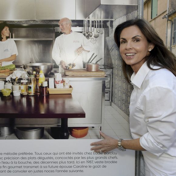 Décédé à Boulogne-Billancourt, il avait souhaité être inhumé à Saint-Tropez, sa ville de coeur, et reposer pour l'éternité au cimetière marin. 

Exclusif - Caroline Barclay - Personnalités à l'exposition photographique de Paris Match "Eddie Barclay — Saint-Tropez, le sens de la fête !" place Blanqui à Saint-Tropez
© Sophie Louvet / Nice Matin / Bestimage