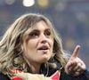 Cette chute fait beaucoup rire Marine ! "Je suis désolé, c'est hilarant", écrit-elle sur son canal Instagram, qui lui permet de discuter directement avec sa communauté de fans.
Marine (Star Academy 2024) chante "Les Corons" en hommage à Pierre Bachelet, pour le 20ème anniversaire de sa mort, lors du match de Ligue 1 McDonald's "Lens - Strasbourg (0-2)" au stade Bollaert-Delelis, le 16 février 2025. Laurent Sanson/PsnewZ/Bestimage