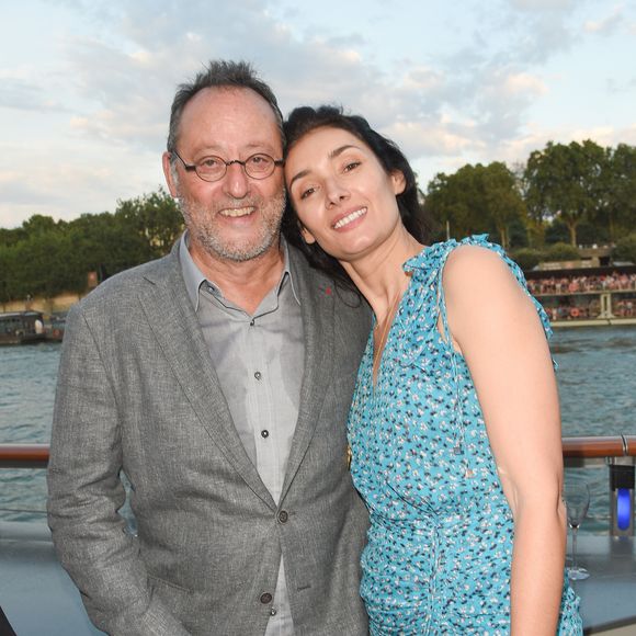 Un poids menacé par une tempête médiatique, Jay Z étant accusé de viol par une jeune femme dans l'affaire P Diddy
Jean Reno et sa femme Zofia Borucka - Soirée du 90ème anniversaire de Line Renaud sur le Bateau Potel et Chabot "Pavillon Seine" à Paris le 2 juillet 2018. © Coadic Guirec/Bestimage