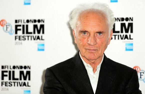 Photo d'archives du 9/10/2014 de Terence Stamp arrivant au British Film Institute pour un visionnage du film remastérisé Loin de la foule déchaînée au BFI Southbank dans le centre de Londres. Chris Radburn/PA Wire