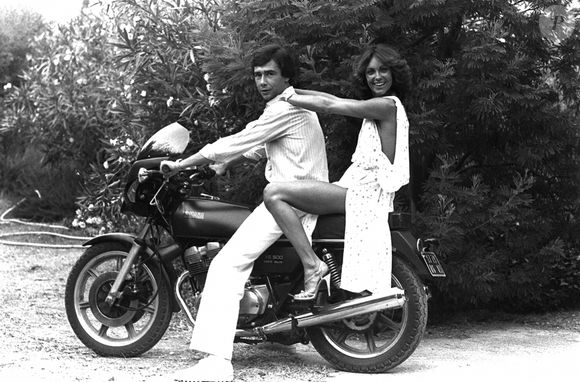 Ce grand joaillier, figure prestigieuse et incontournable des vitrines de Saint-Tropez, partageait la vie de la star depuis les années 1970. 

Jean-Louis Julian, célèbre joaillier tropézien et mari de Chantal Nobel à Saint-Tropez