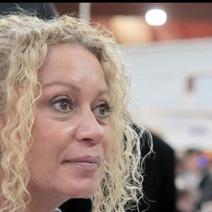 Pour bénéficier des conseils de l'ancienne professeure de la Star Academy durant cette journée aux places très limitées, les participants devront débourser 230 euros.

Raphaëlle Ricci lors de la foire du livre du Brive-la-Gaillarde. © DOMINIQUE JACOVIDES / BESTIMAGE