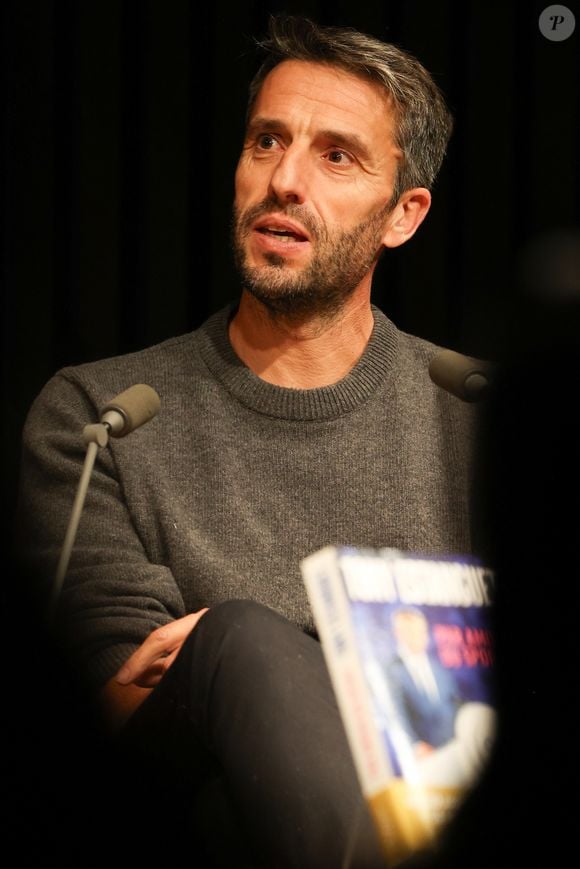 Exclusif - Tony Estanguet présente son livre "Par amour du sport" (Ed. Calmann-Lévy) au centre de conférence "Station Ausone - Librairie Mollat" à Bordeaux, le 24 novembre 2025.

Jean-Marc Lhomer / Bestimage