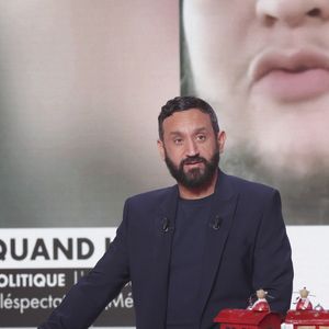 Exclusif - Cyril Hanouna, sur le plateau de de l’émission « TPMP » présentée par C.Hanouna et diffusée en direct sur C8, Paris, France, le 06 décembre 2024. © Jack Tribeca / Bestimage