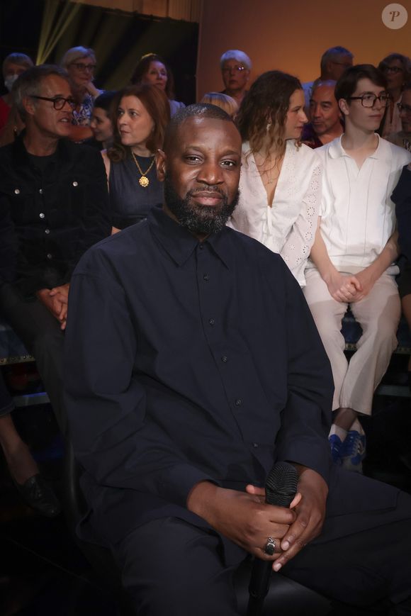 Exclusif - Abdelmalik lors de l'enregistrement de l'émission "Le Grand Echiquier - Spéciale Serge Gainsbourg" présentée par C.Chazal et A.Manoukian et diffusée le 7 avril 2026 sur France 2, à Paris, France, le 17 septembre 2025. © Jack Tribeca/Bestimage