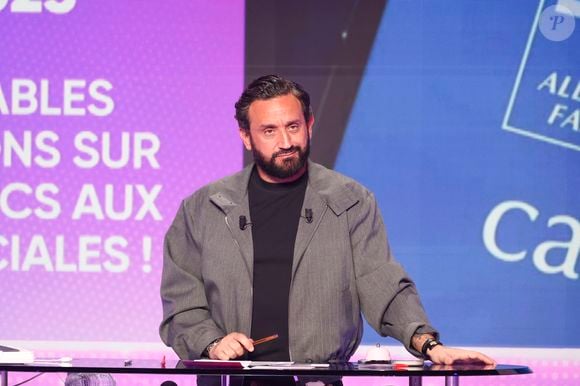 Exclusif - Cyril Hanouna, sur le plateau de l'émission Tout Beau, Tout N9uf (TBT9) présenté par C.Hanouna et diffusé en direct sur W9 le 15 avril 2026.

© Jack Tribeca / Bestimage