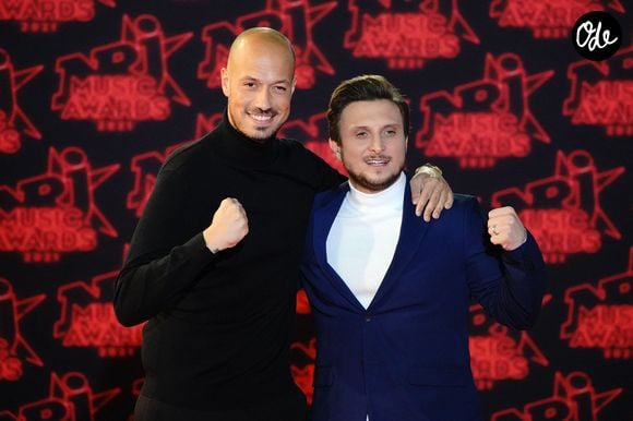 Carlito (David Coscas) et McFly (Raphaël Carlier) lors de la 23ème édition des NRJ Music Awards 2021 au Palais des Festivals de Cannes, le 20 novembre 2021.
Norbert Scanella / Panoramic / Bestimage
