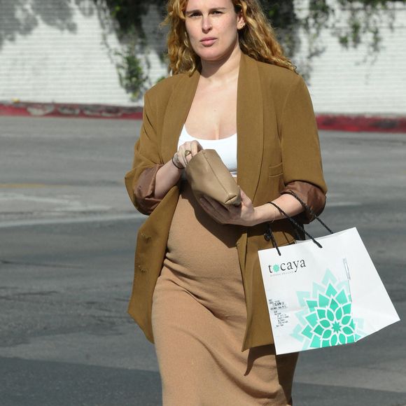 Rumer Willis, enceinte de plusieurs mois, est aperçue à West Hollywood, Ca, USA, le 17 février 2023, un jour après que la famille a publié une déclaration selon laquelle son père Bruce Willis souffre de démence. Photo by London Entertainment/Splash News/ABACAPRESS.COM