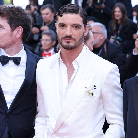 Niels Schneider à la projection de La Bataille De Gaulle : L'Age De Fer sur le tapis rouge du 79ème Festival de Cannes au Palais des Festivals le 20 mai 2026 à Cannes, France. Photo by Jerome Domine/ABACAPRESS.COM