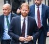 Ce déplacement avait pour but de participer à la "Envision 2025 Global Partner Conference", un rendez-vous annuel des partenaires mondiaux du Trip.com Group;
Le prince Harry arrive à la Royal Courts of Justice de Londres, le 9 avril 2025.
Photo : Tayfun Salci / ZUMA Press Wire