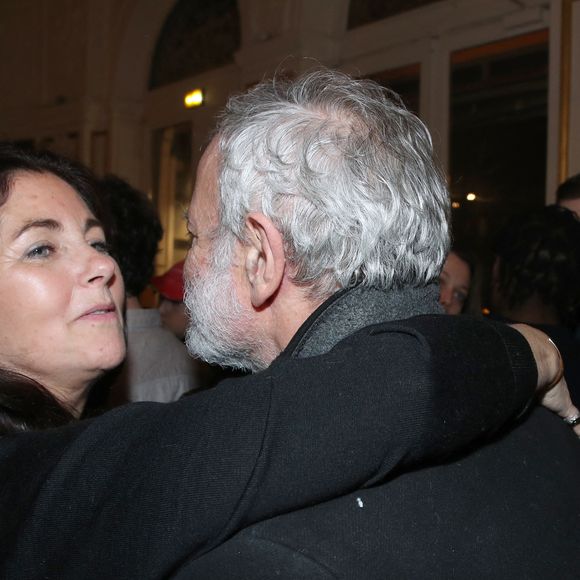 Cristiana Reali et Francis Huster avec, au milieu, leur fille Elisa- Cocktail au Théâtre du Gymnase à la suite de la Première soirée de la Pièce " En thérapie ". Paris, France, le 17 Janvier 2026.

© Bertrand Rindoff / Bestimage