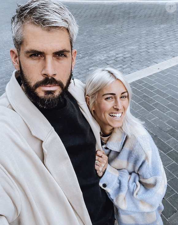 Jérémy Brun, ex-candidat de "Top Chef" (M6) en 2014 et "Les Anges" (NRJ12) en 2019, annonce la grossesse de sa compagne et future épouse Alexia le 28 juillet 2020.