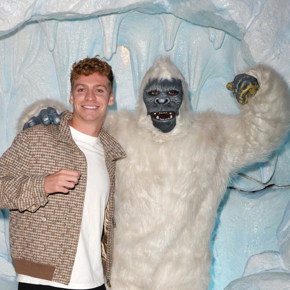 Léon Marchand - Avant-première du documentaire "Kaizen" au Grand Rex à Paris le 13 Setpembre 2024. © Coadic Guirec / Bestimage