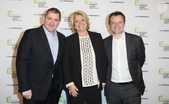 Yves Calvi, Marina Carrère d'Encausse, Axel de Tarlé - Soirée du 20ème anniversaire de France 5 à la Cité de la mode et du design à Paris, le 27 novembre 2014. (Denis Guignebourg / Bestimage)